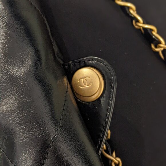 Chanel 22 Backpack - Black - Picture 4 of 6